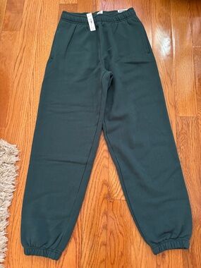 VS Pink relaxed fit Dark Green Sweatpants